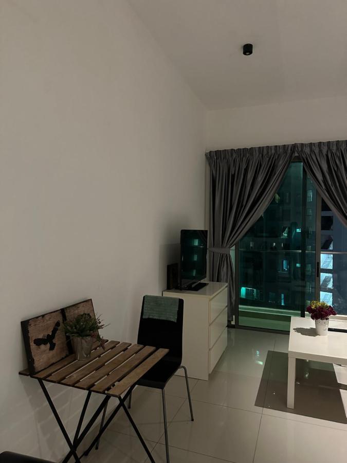 Апартаменти Hideaway At Cybersquare Кіберджая Екстер'єр фото