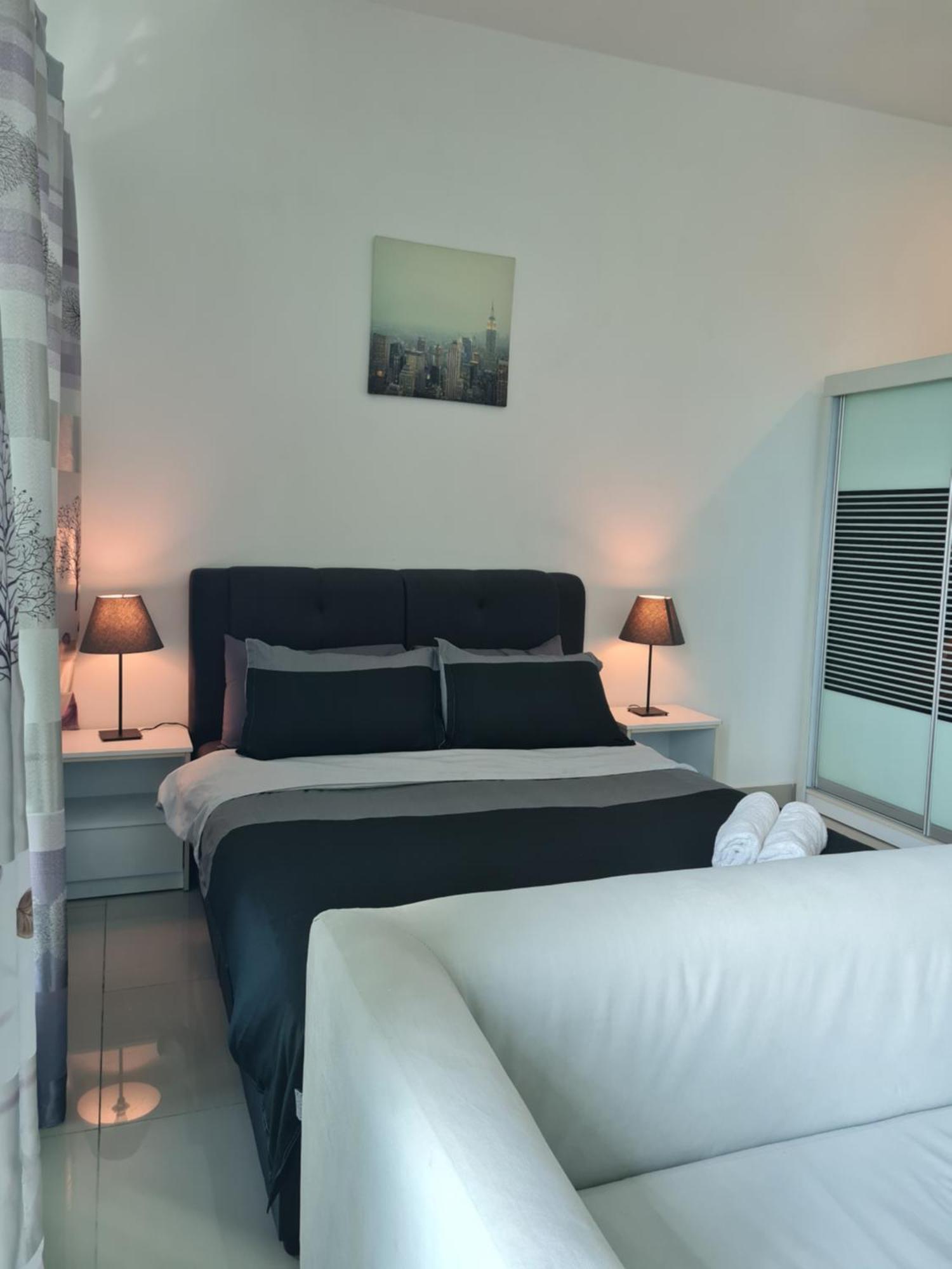 Апартаменти Hideaway At Cybersquare Кіберджая Екстер'єр фото